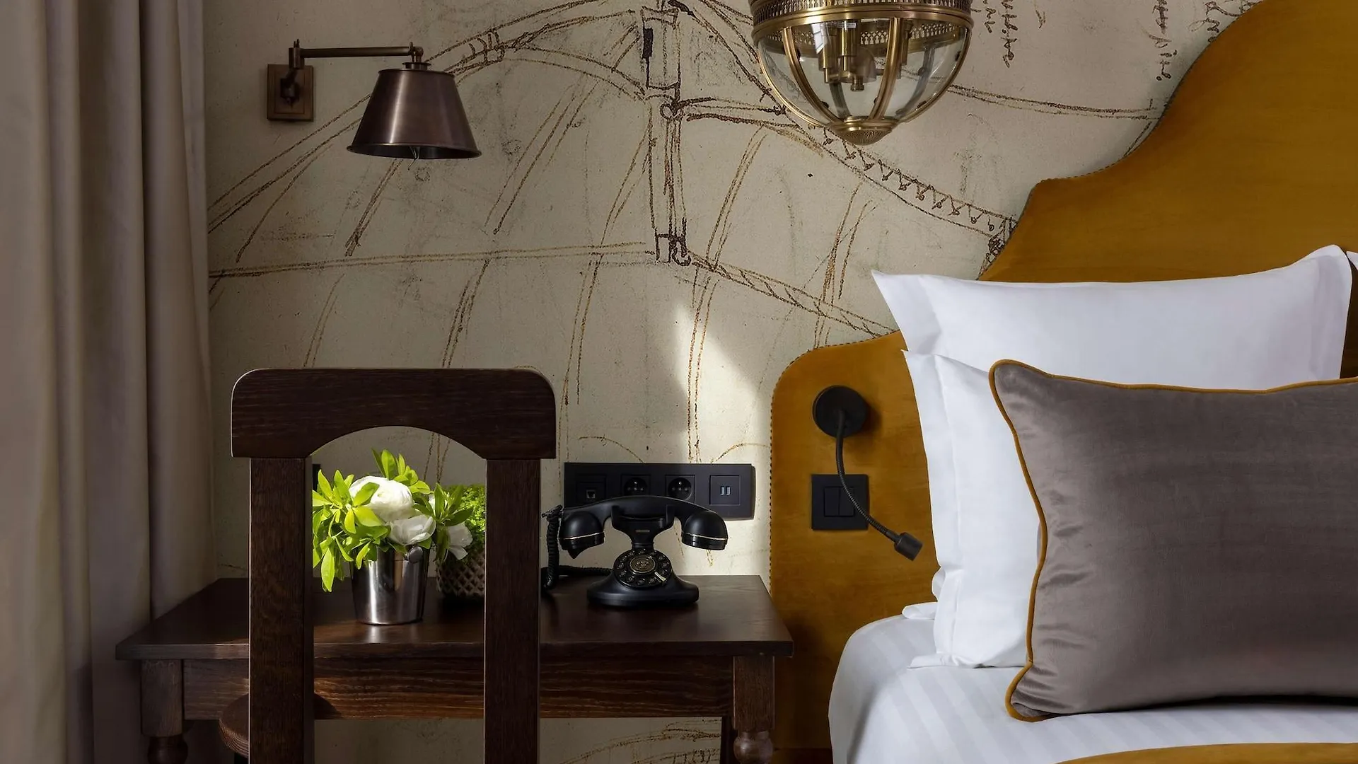 ***  Hotel Bersolys Saint-Germain Paris France
