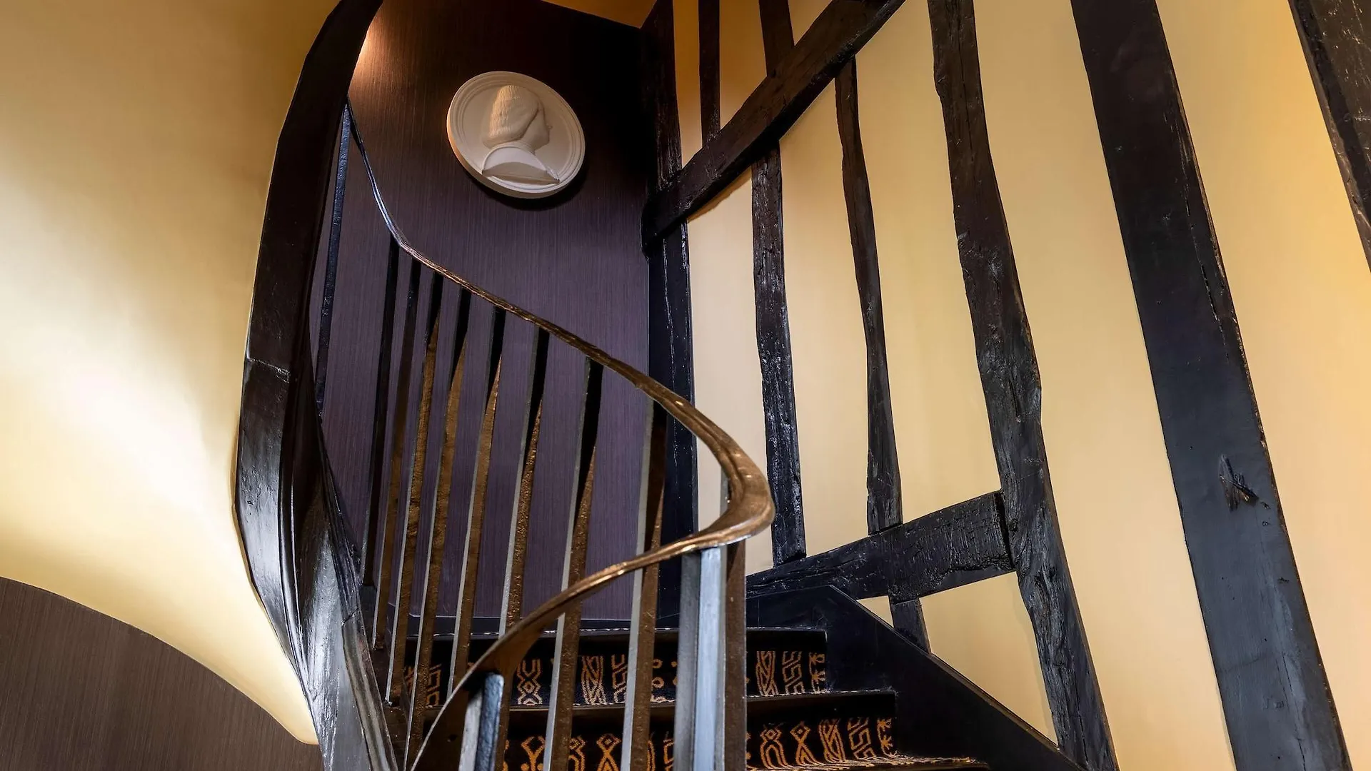 Hotel Bersolys Saint-Germain Paris